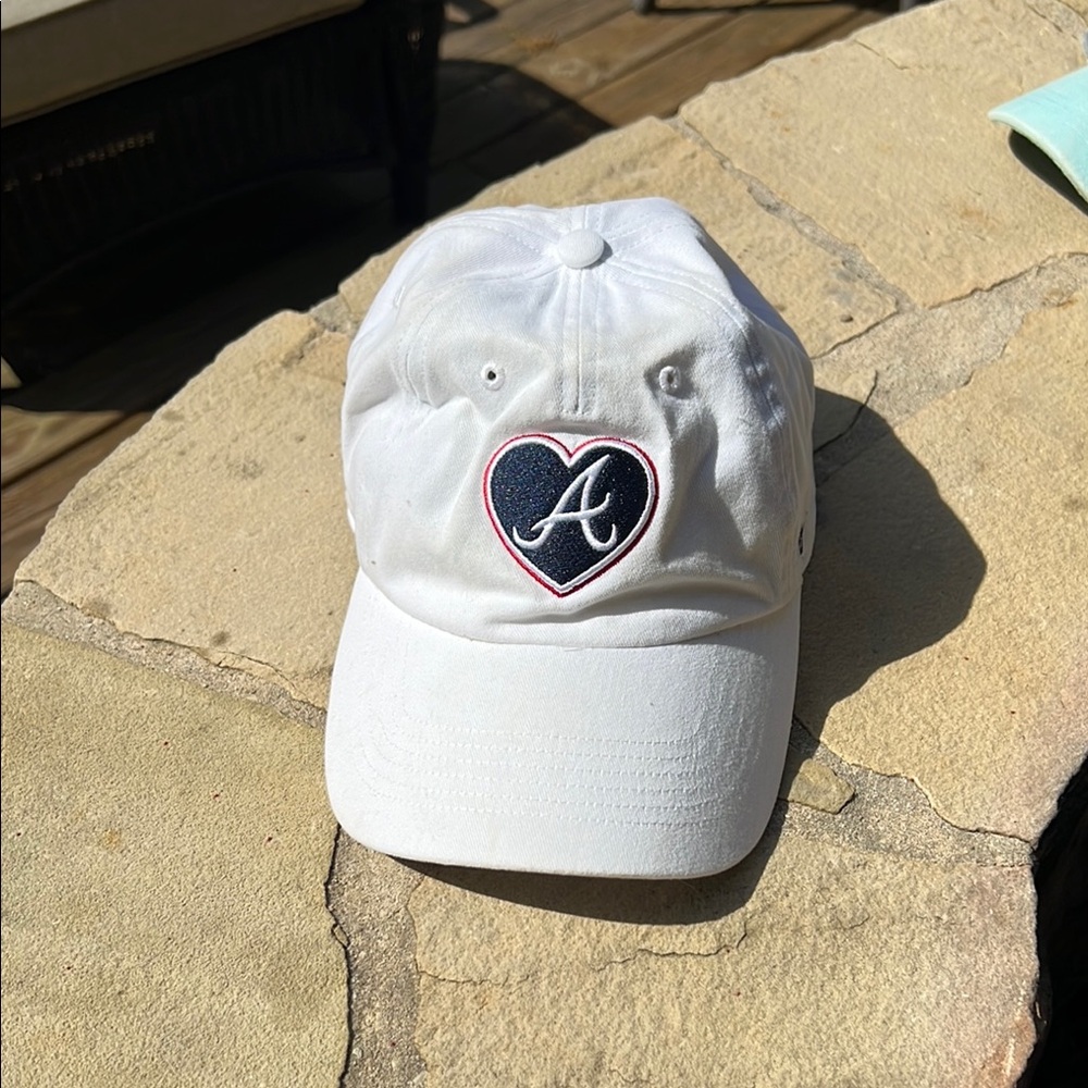 Atlanta Braves White Cap with Heart Logo
